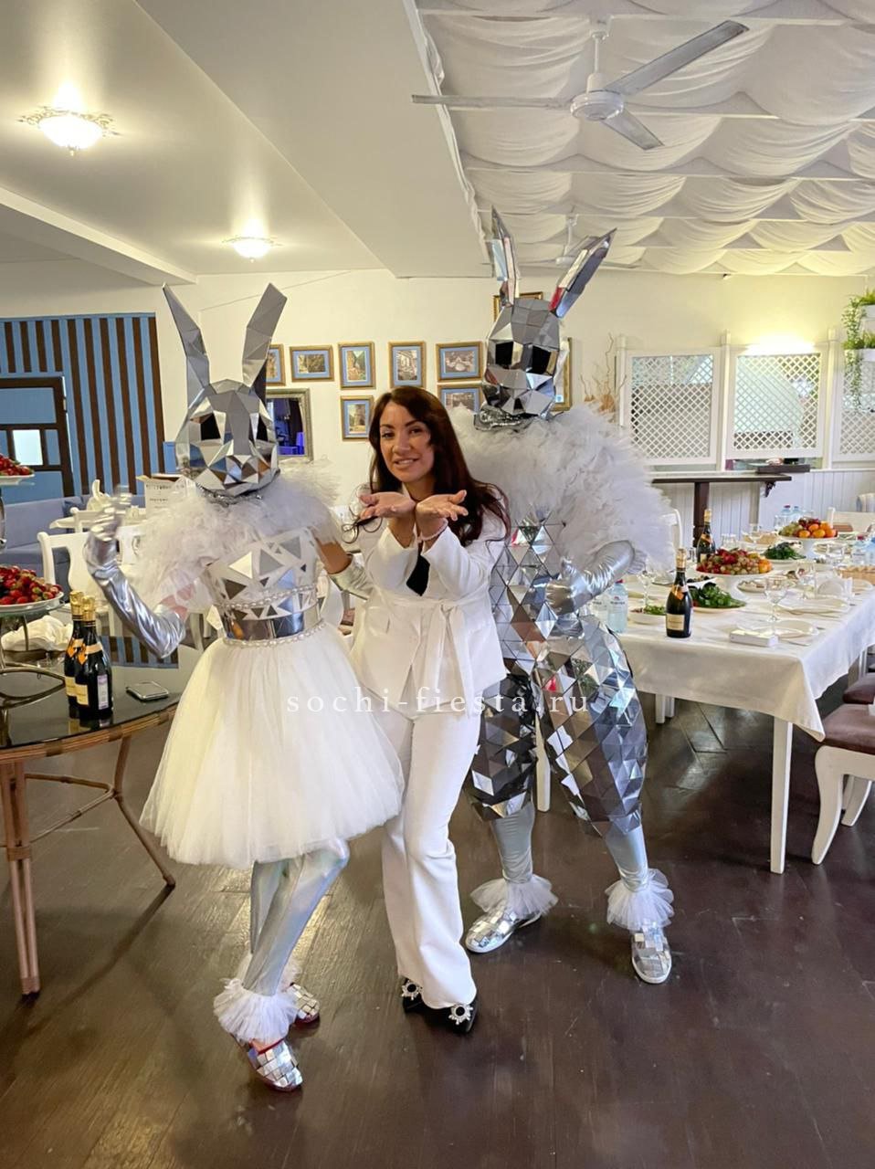 Аниматор Зеркальный заяц в Москве