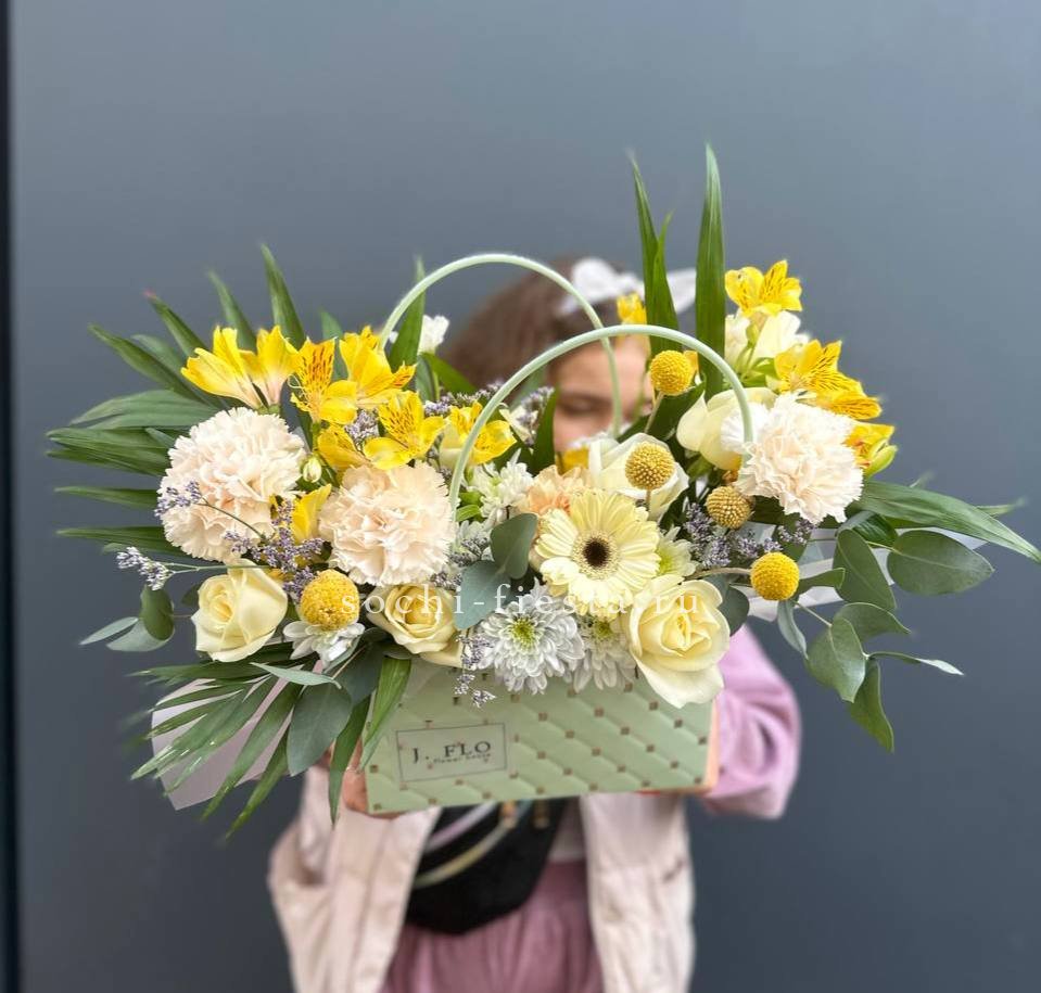 Сумочка с розами "Epia" в Москве