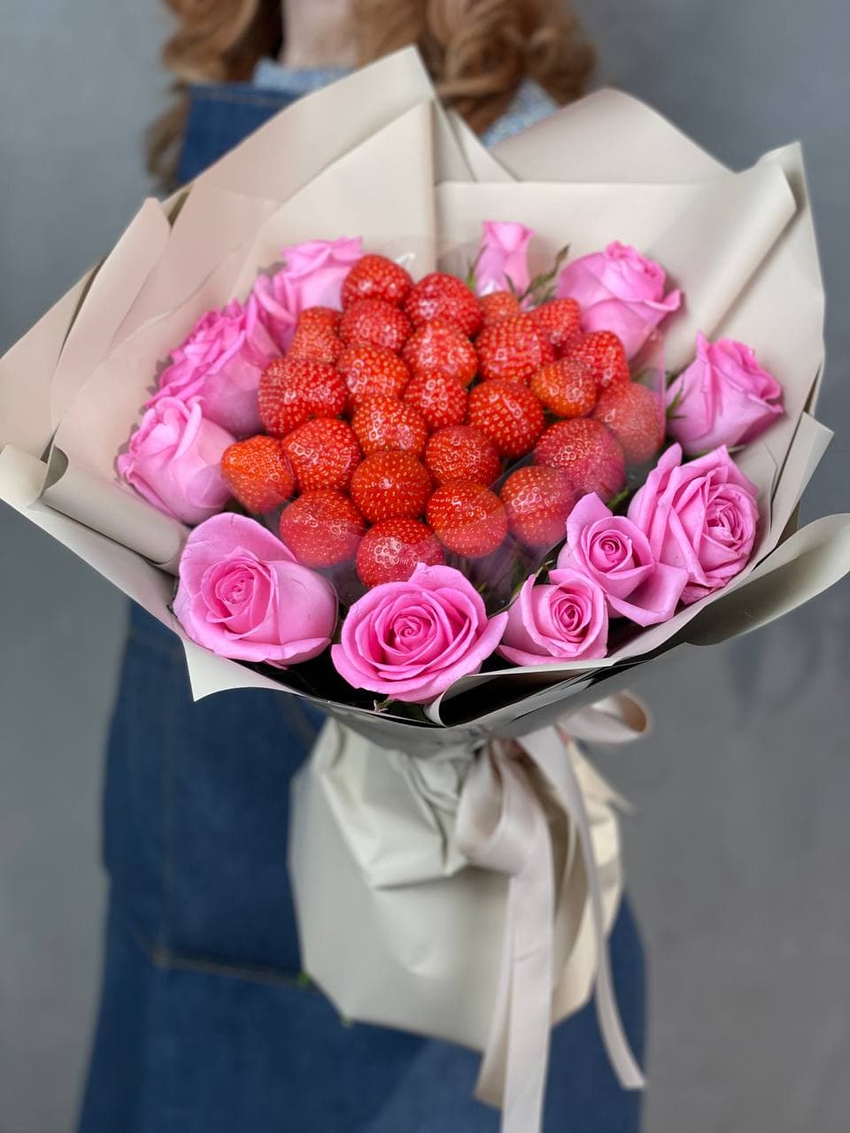 Клубника & розы в Москве