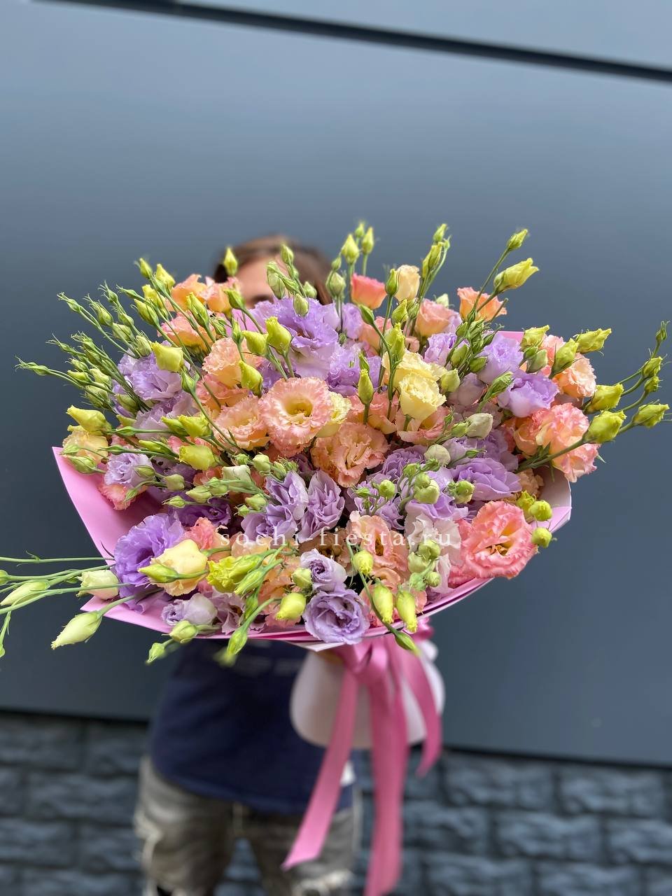 Букет эустом  в Москве