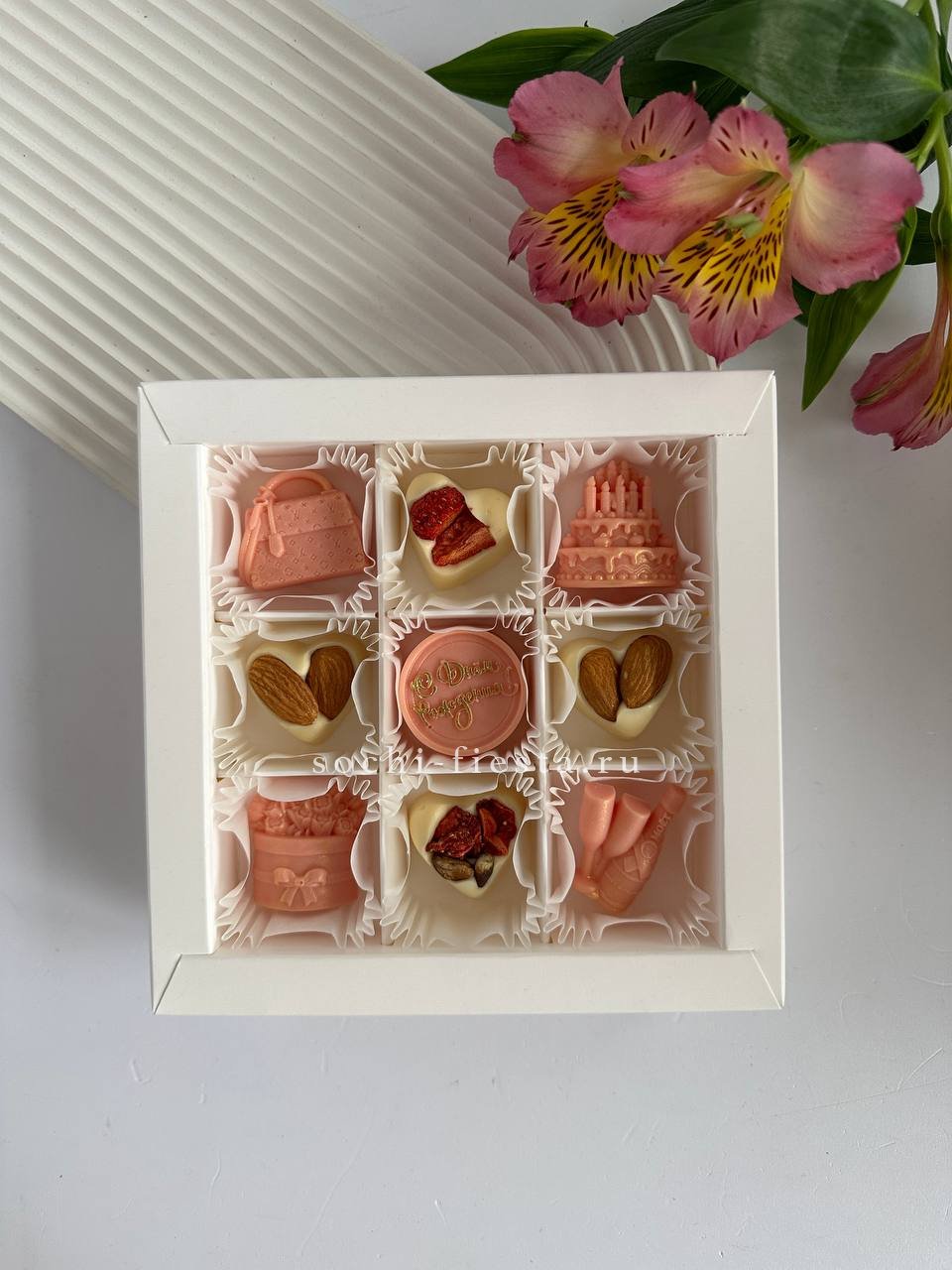 Конфеты из шоколада День Рождение с доставкой в Москве