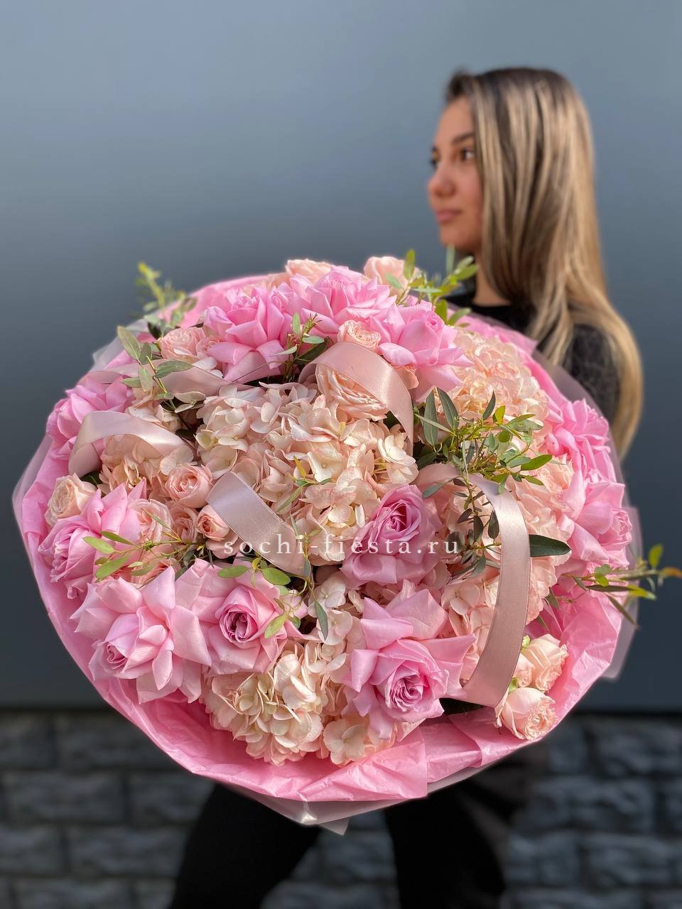  Букет "Miracolo" с доставкой в Москве