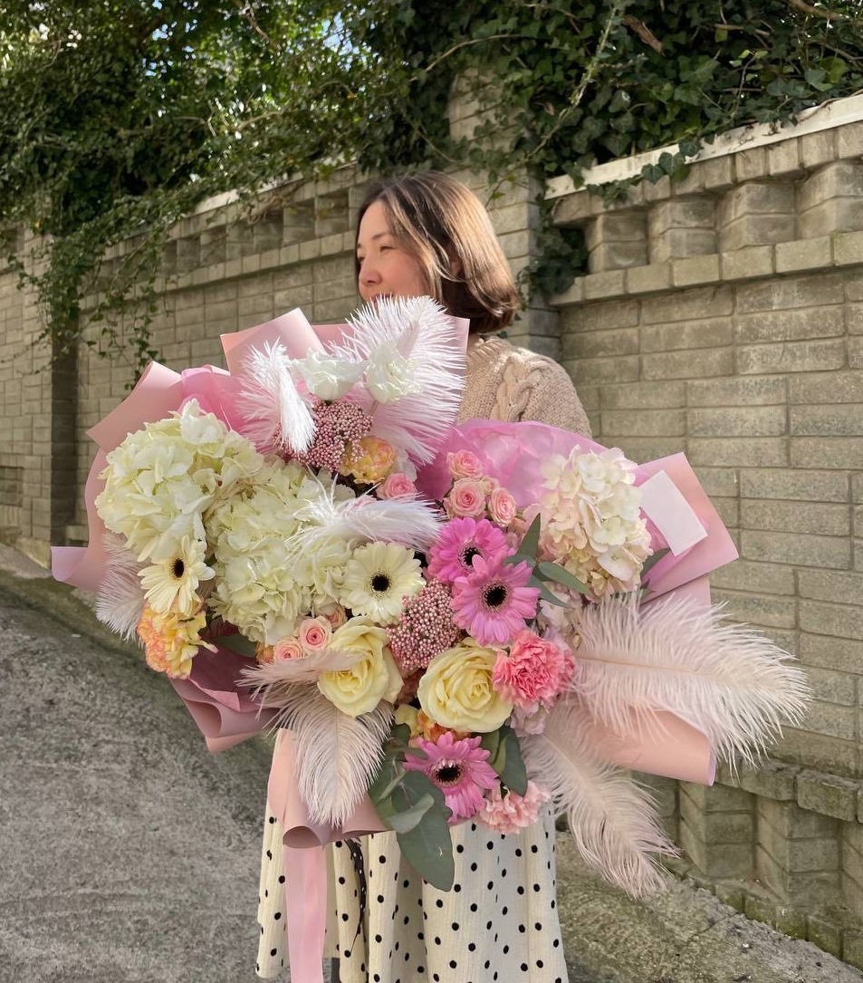 Дизайнерский букет "Валенсия" в Москве