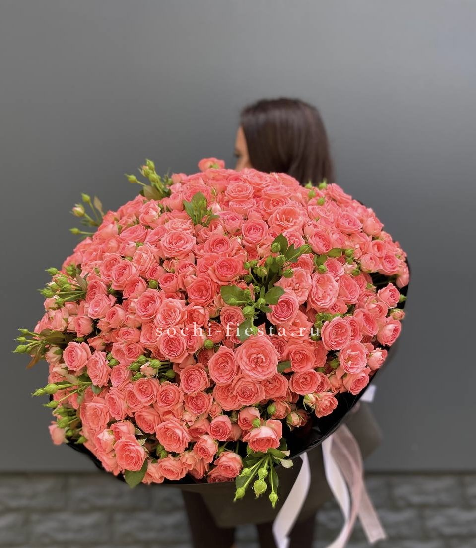 101 кустовая роза Барбадос в Москве