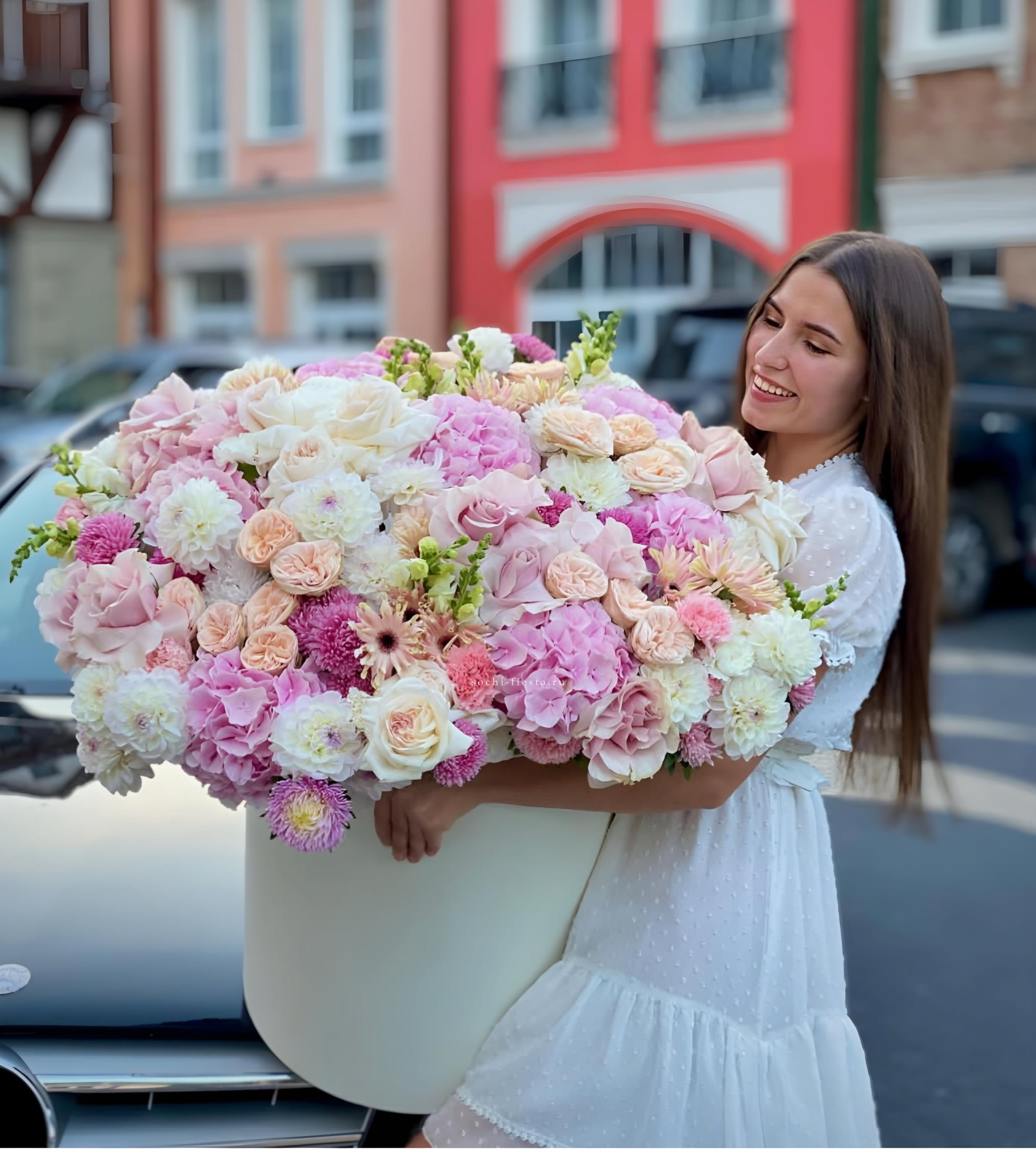 Дизайнерский цилиндр "Melissa" с доставкой в Москве