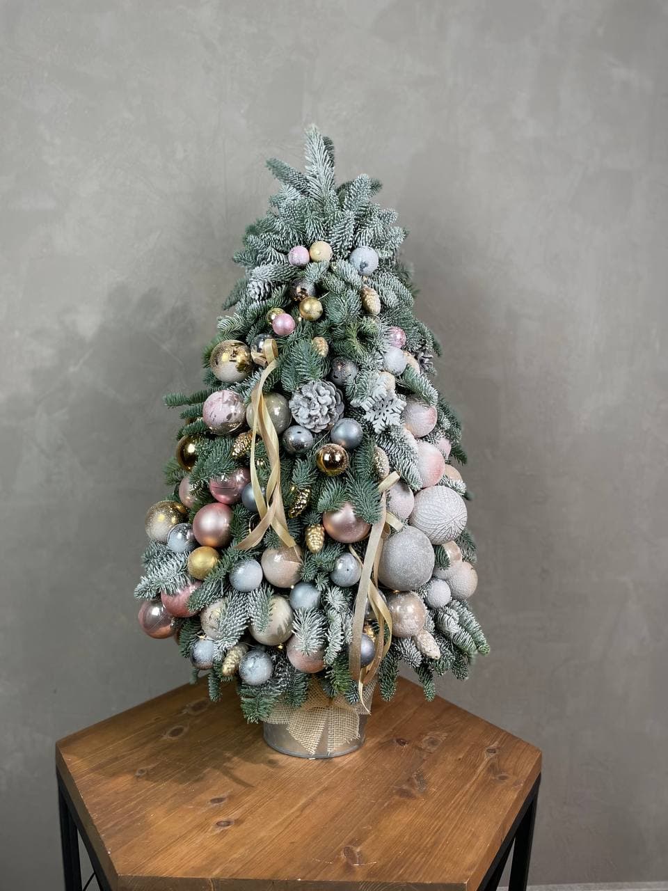 Новогодняя ёлка из веток датского нобилиса в Москве