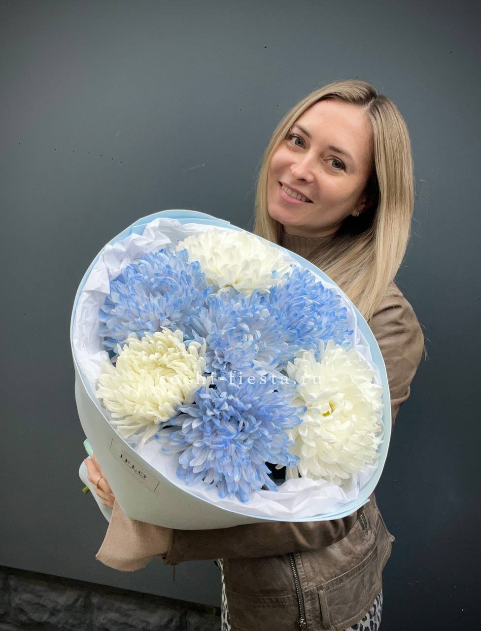 Букет из 7 хризантем  в Москве