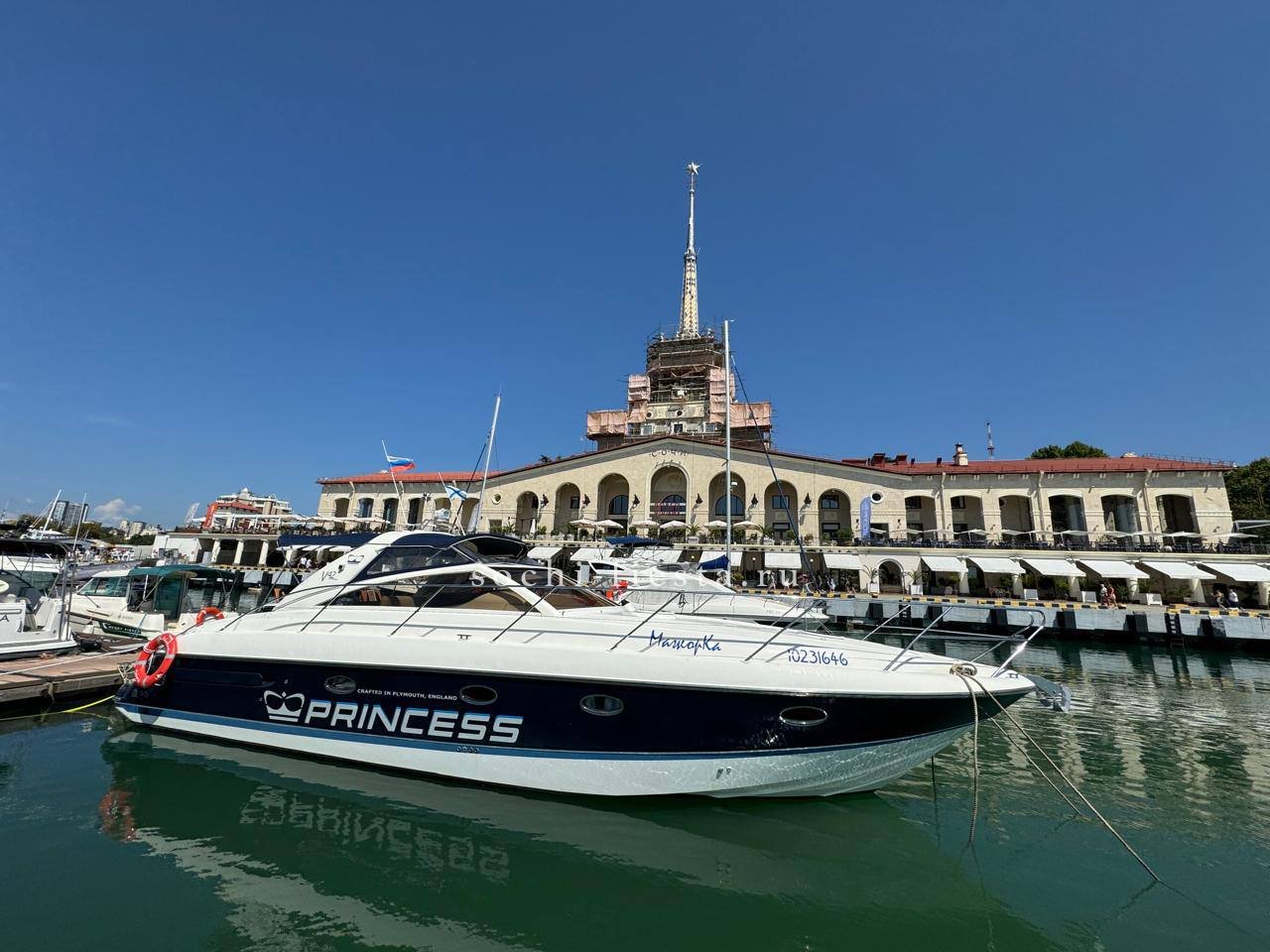 Яхта МажорКа в Москве