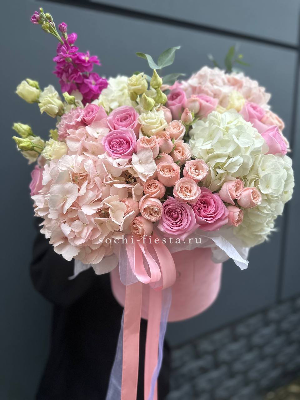 Цветочный бокс MAXI №2 в Москве