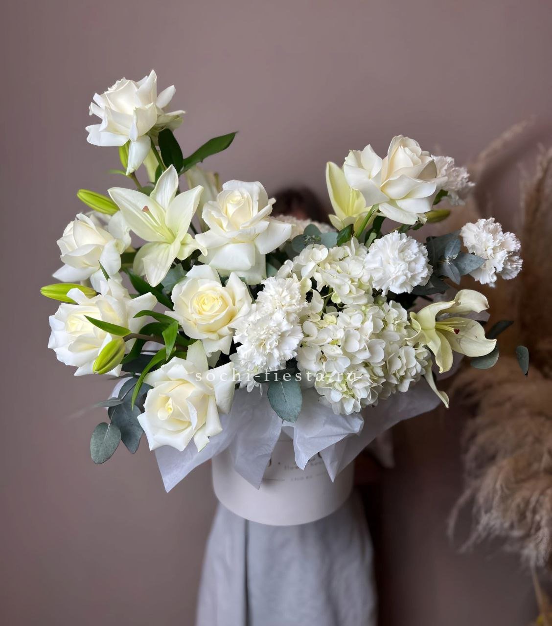 Цветочный бокс "White dreams" в Москве