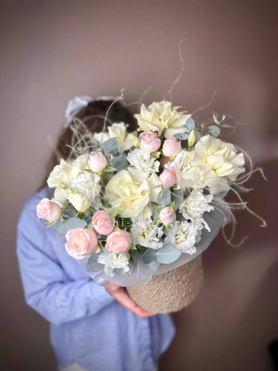 Авторский бокс "Milena" в джутовом кашпо в Москве