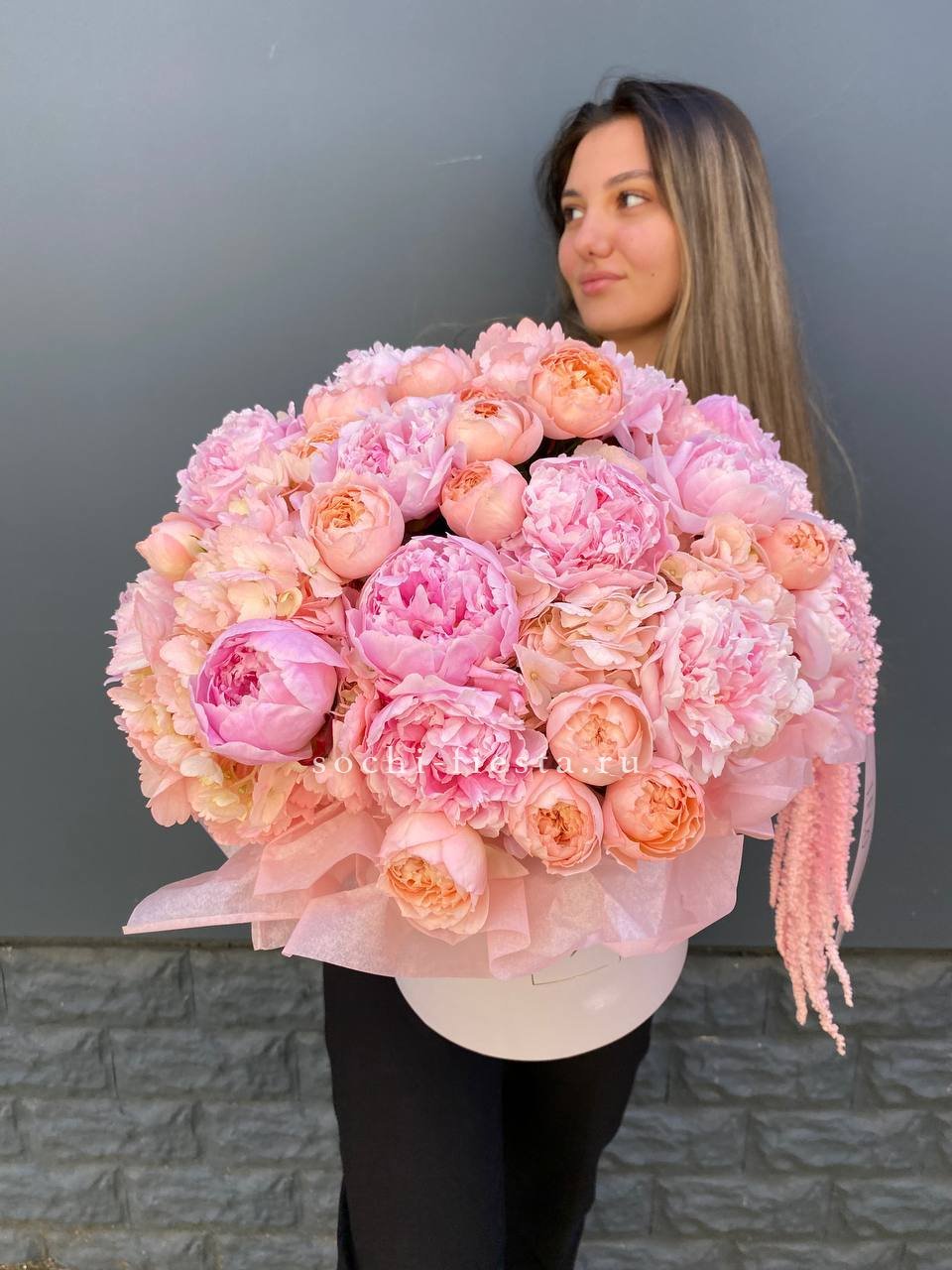 Коробка с пионами "Double flowers" в Москве