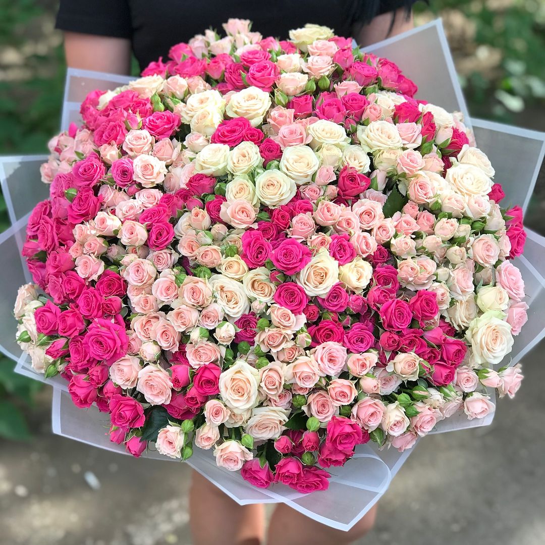 101 кустовая роза в Москве