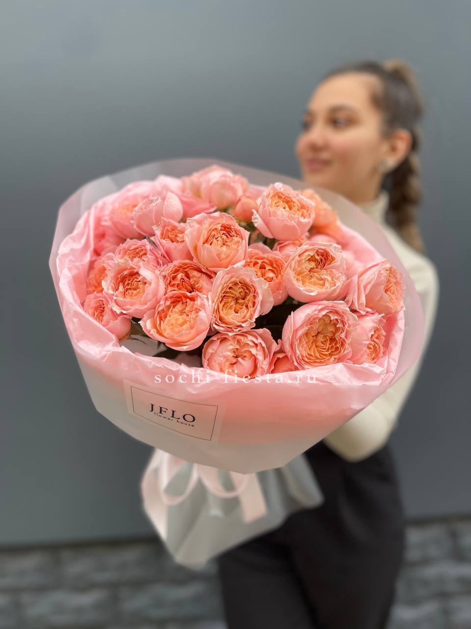 Букет из пионовидных роз Джульетта в Москве