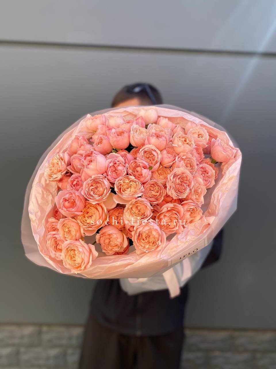 Букет из 21 пионовидной розы Джульетта в Москве