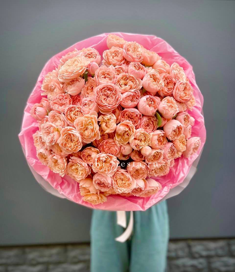 Букет кустовых пионовидных роз Джульетта "Principessa" в Москве