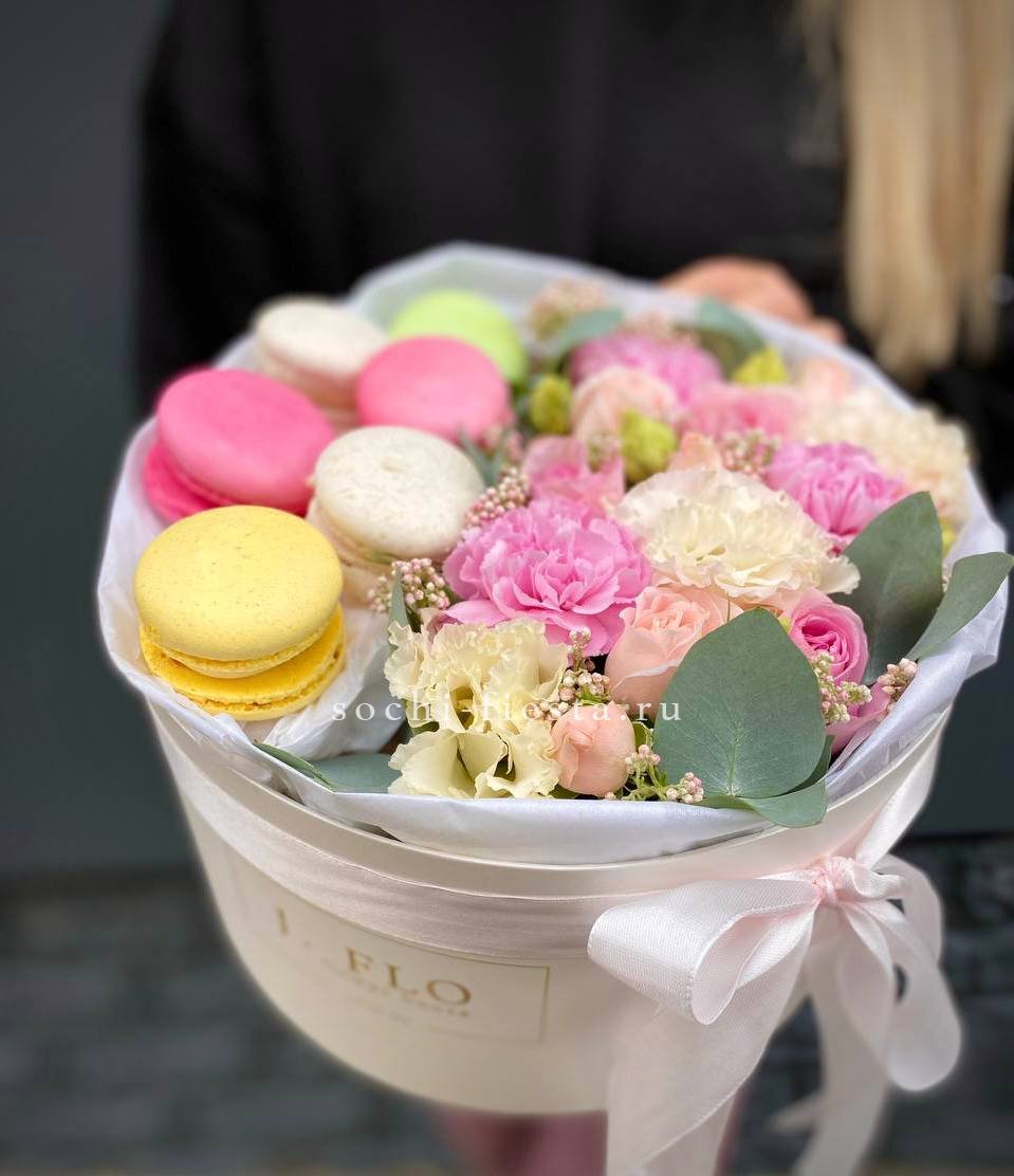 Бокс с макаронс Tenderness  в Москве