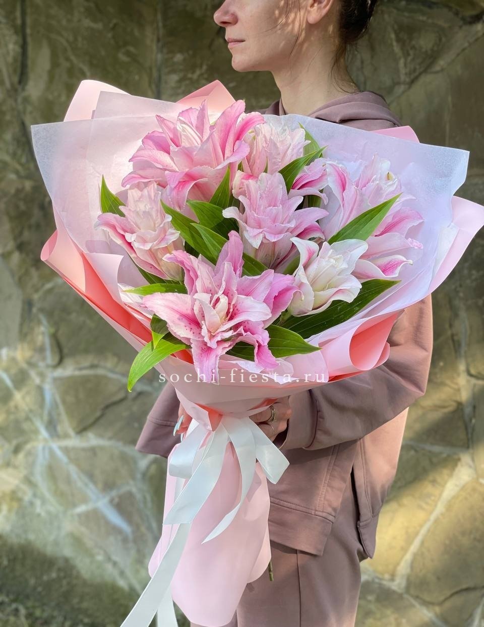 Букет пионовидных лилий №2 в Москве
