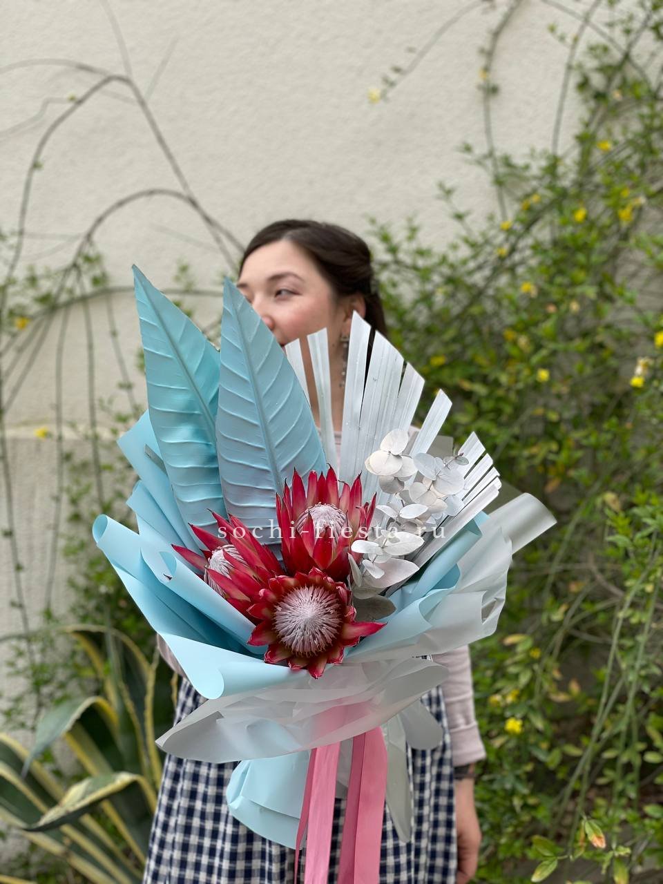 Букет из протеи Клеопатра 2 в Москве