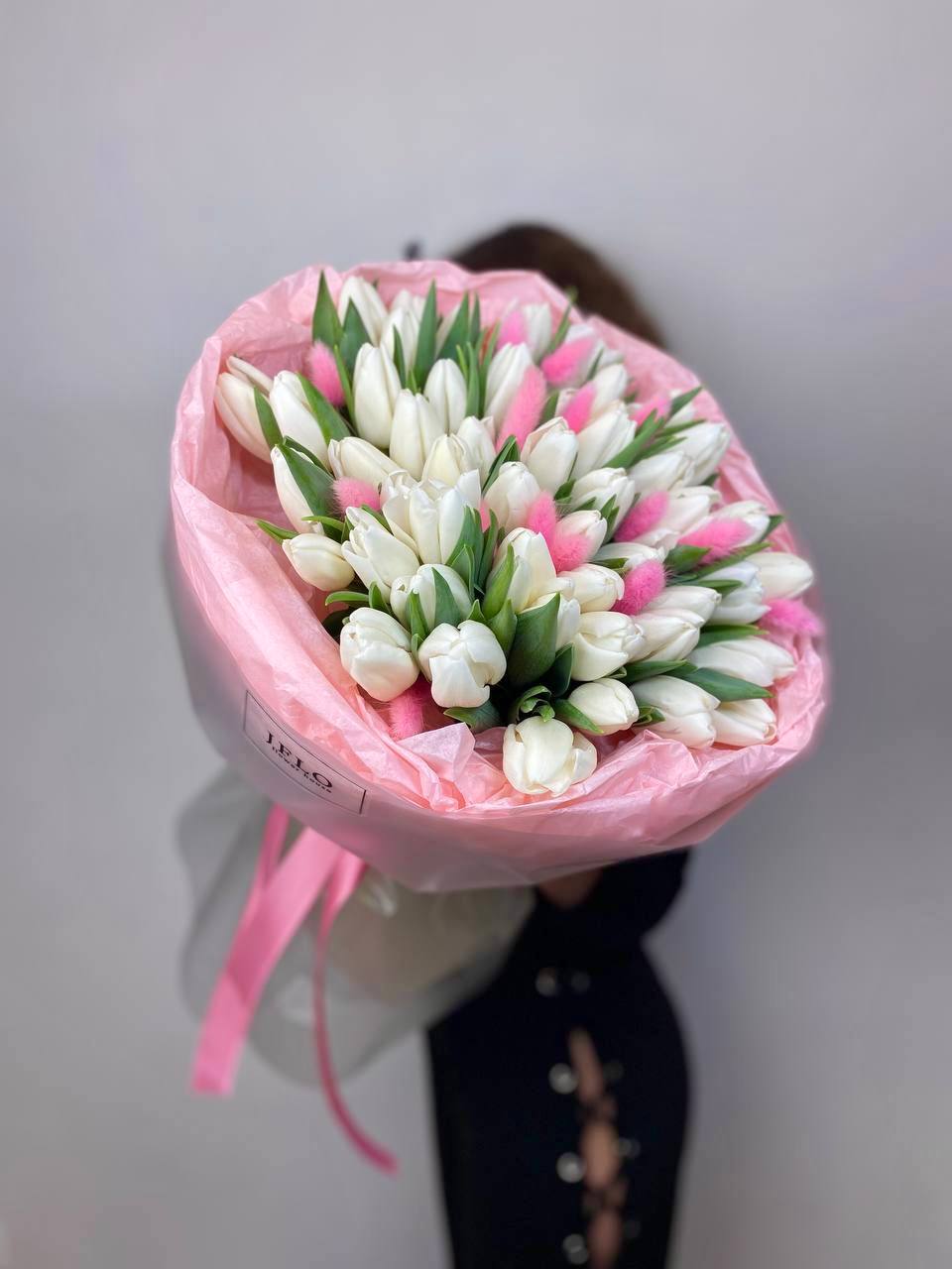 Тюльпаны с доставкой в Москве