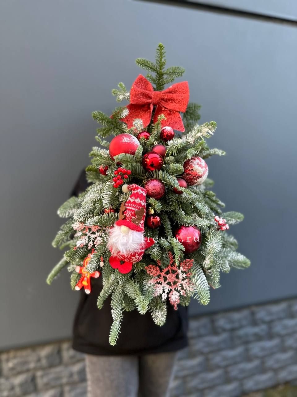 Новогодняя елочка "Red" в Москве