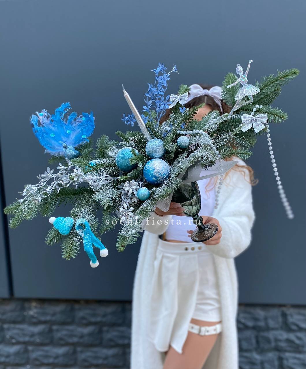 Композиция в бокале голубая в Москве