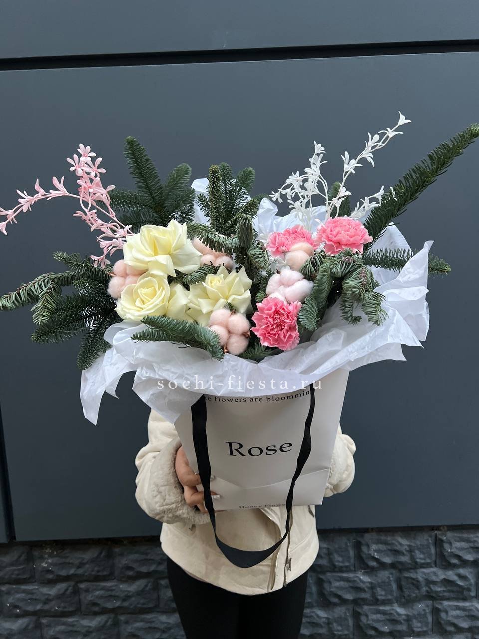 Цветочная сумка с нобилисом в Москве