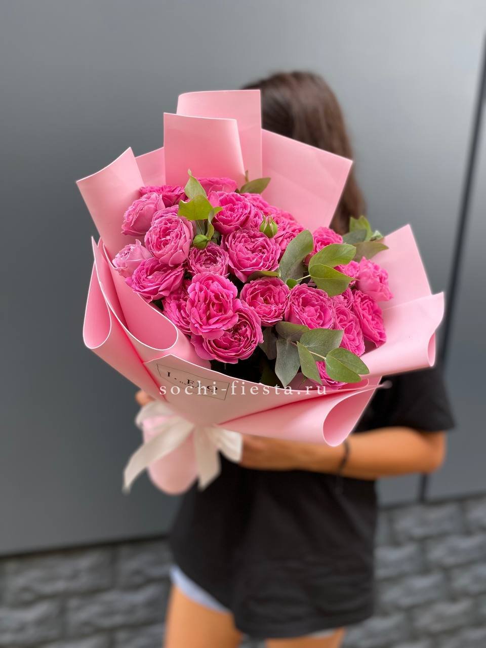 Пионовидные розы мисти баблс N.2 в Москве