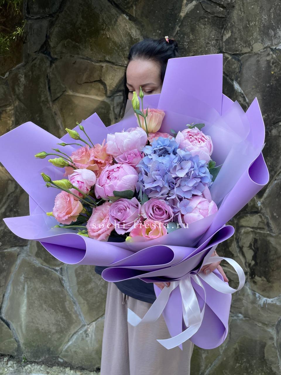 Букет с пионами "Blue Lagoon" в Москве
