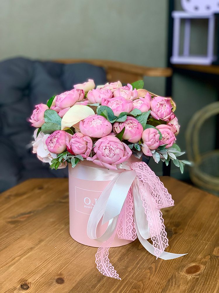 Композиция с пионами №1 в Москве