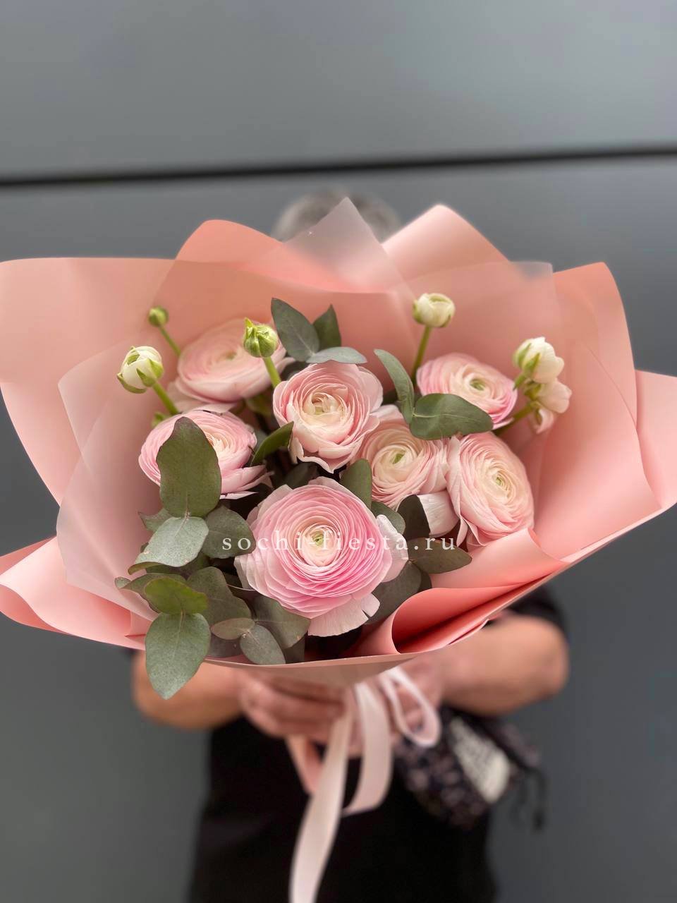 Ранункулюсы с эвкалиптом Mini в Москве