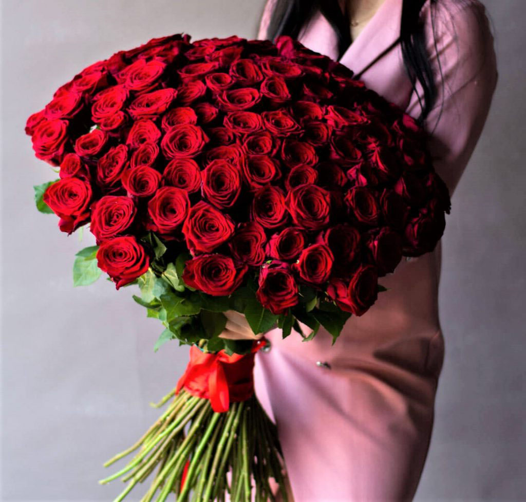 101 высокая роза в Москве