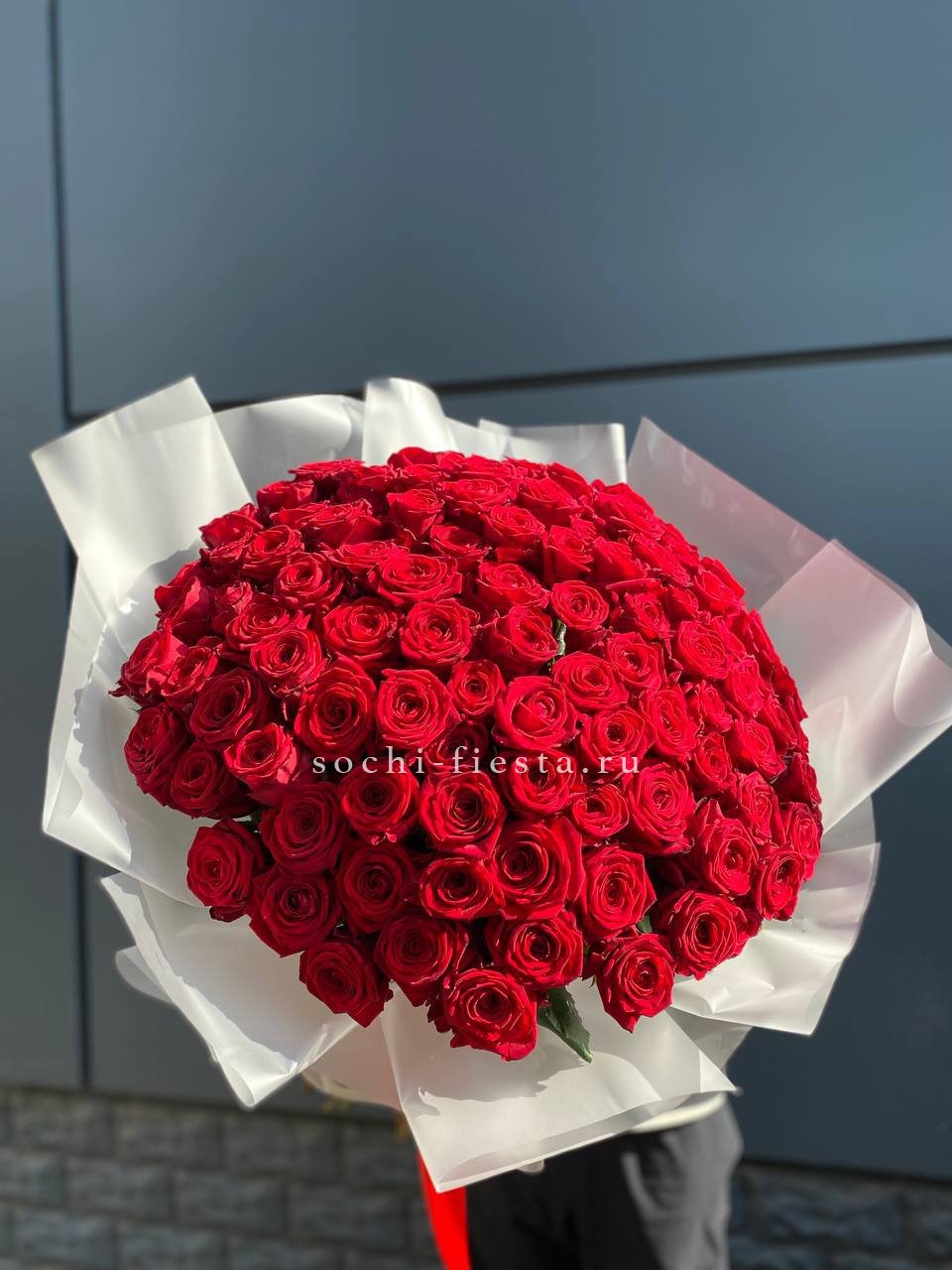 101 высокая роза в Москве