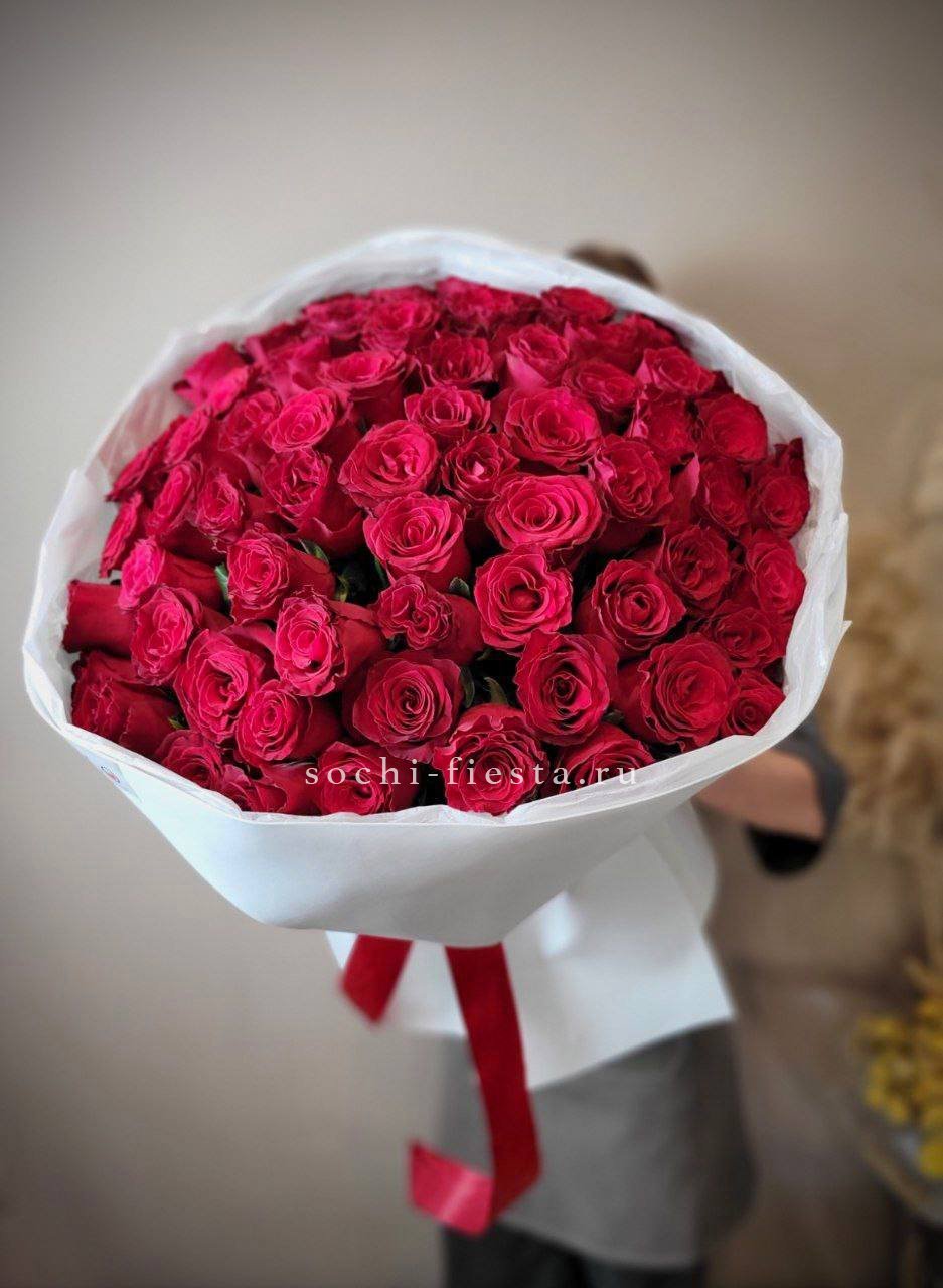 65 красных роз White в Москве