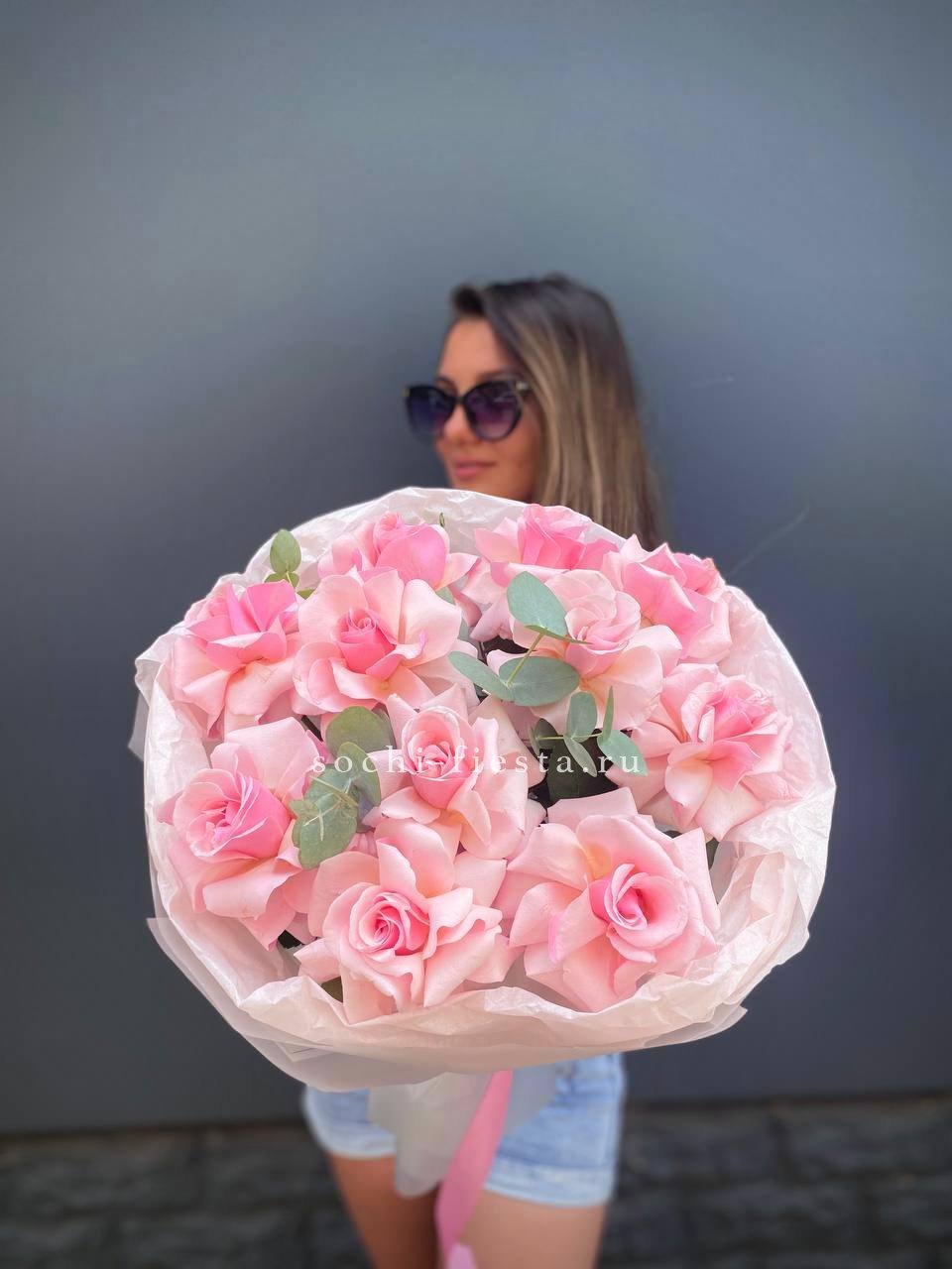 Букет роз "Minify" с доставкой в Москве