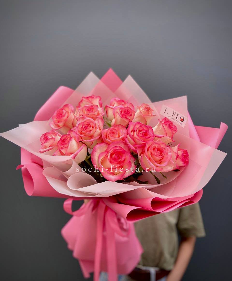 15 роз "Джумилия" в Москве