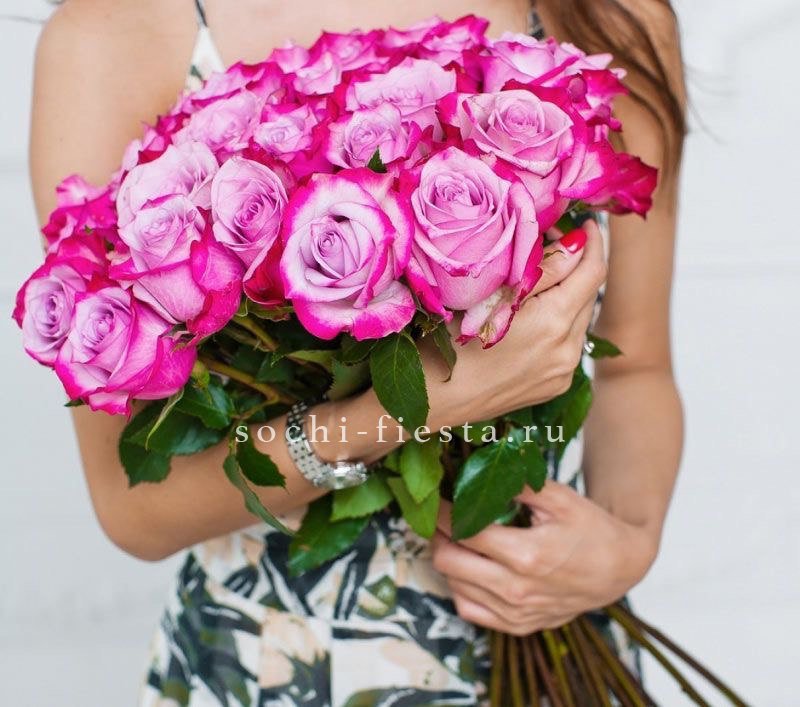 Букет высоких роз Deep purple в Москве