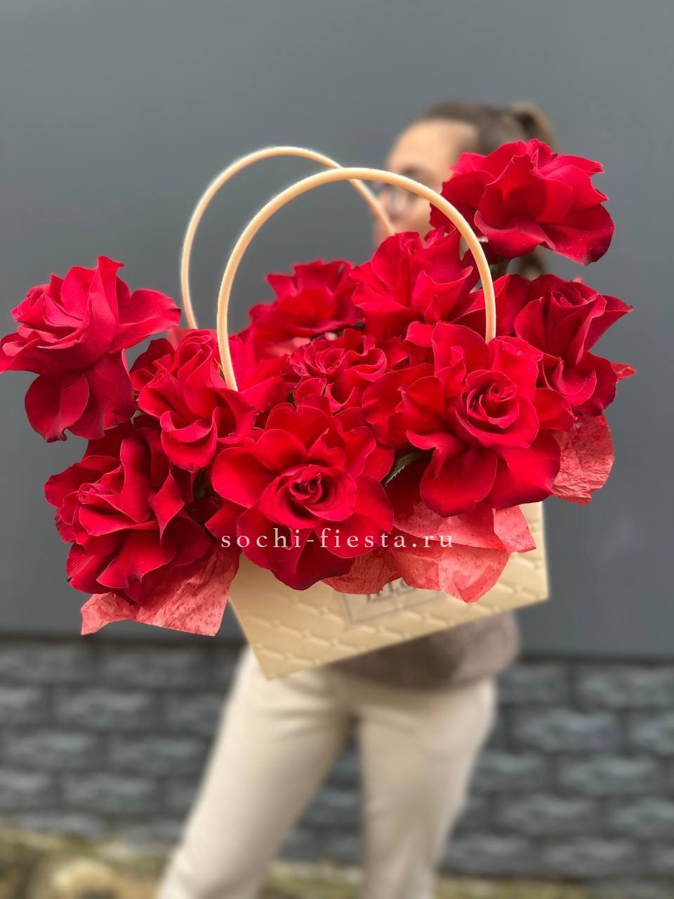 Французские розы в сумочке в Москве