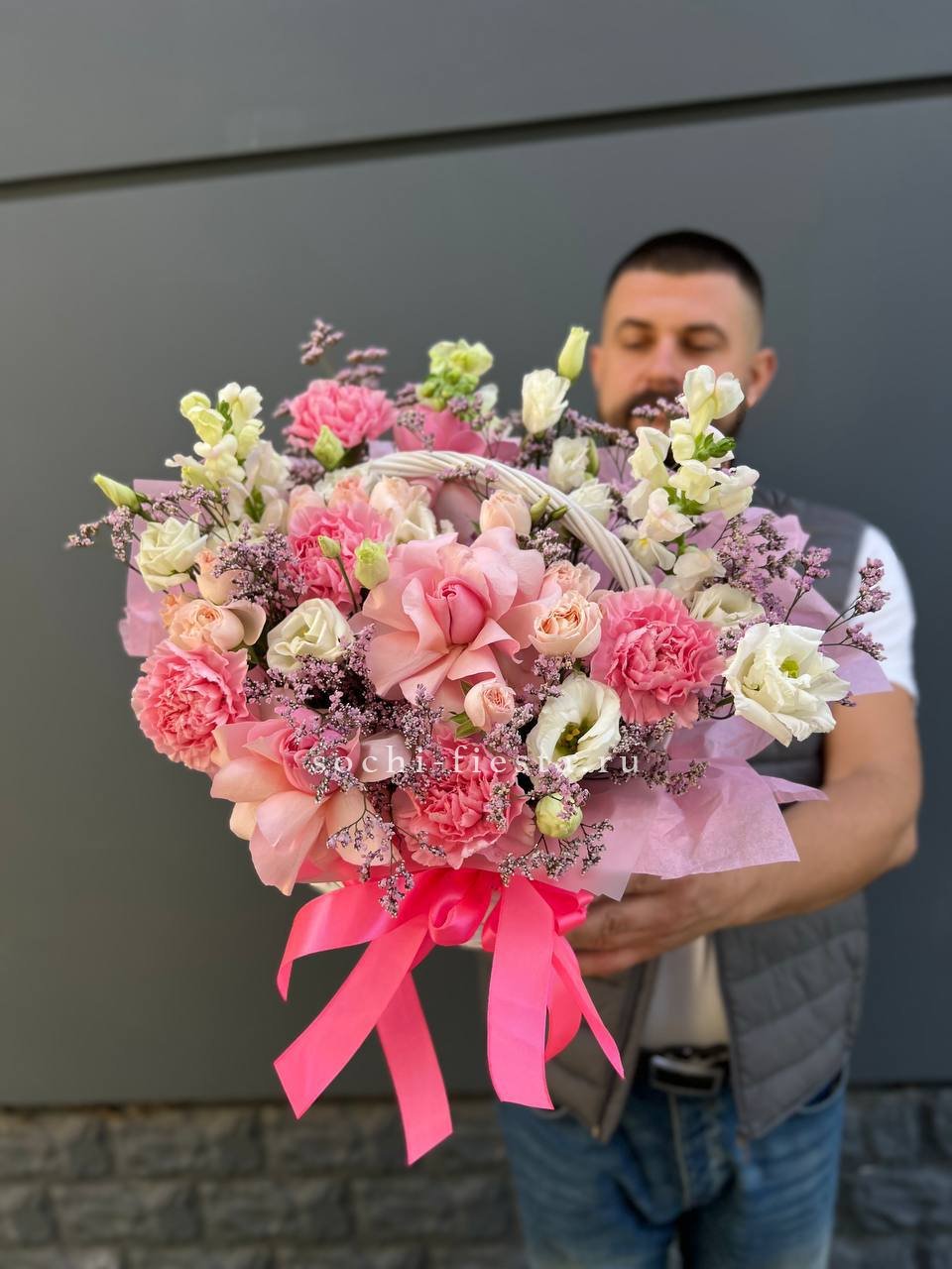 Цветочная корзина №1 в Москве