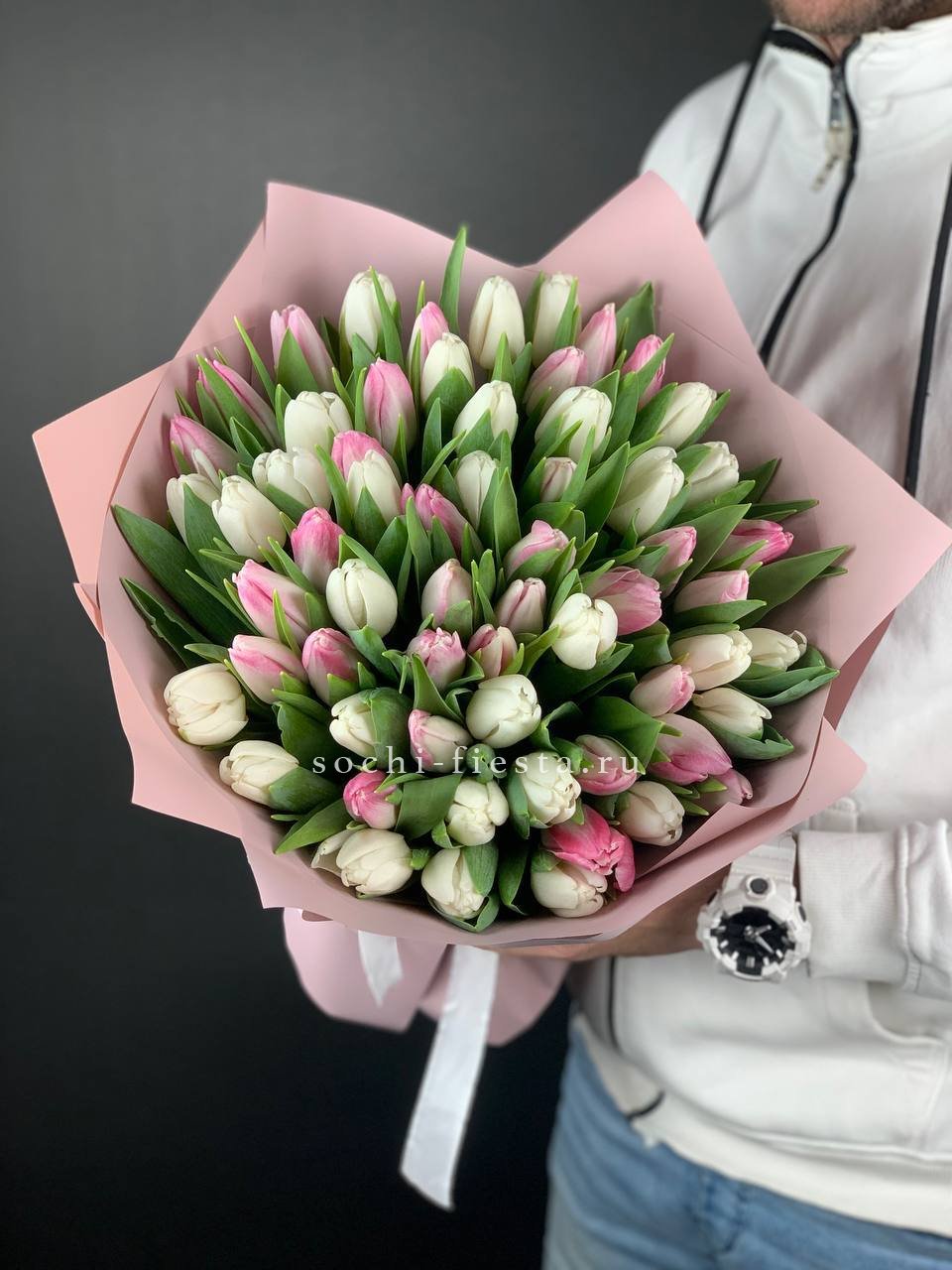 61 тюльпан MIX в Москве