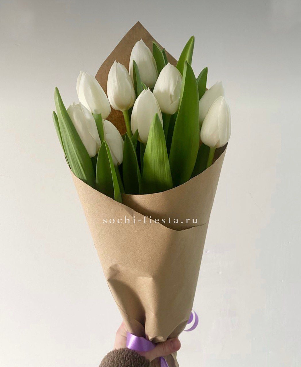 Букет белых тюльпанов в Москве