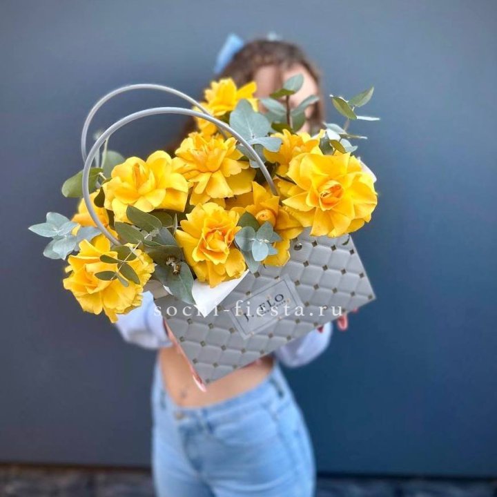 Сумочка с розами "Эдель" в Москве