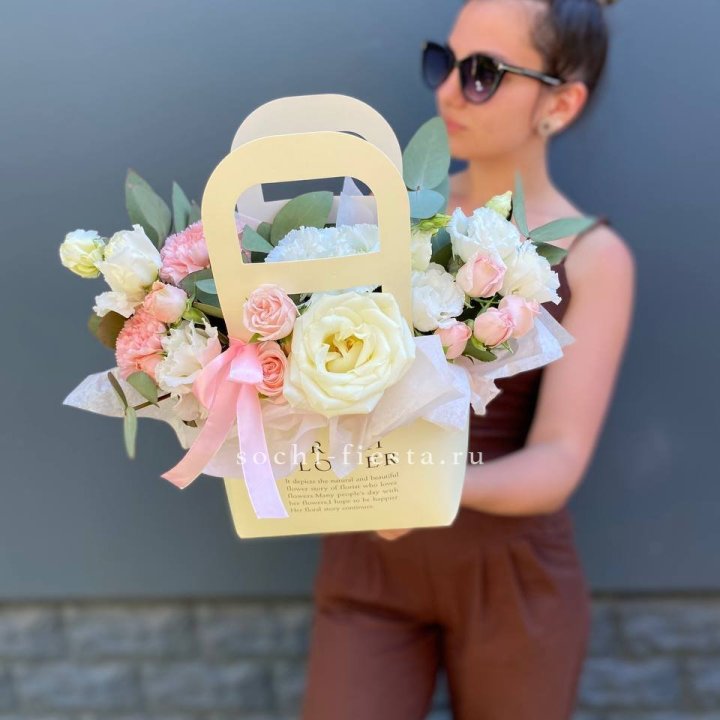 Цветочная сумочка "Рафаэль" в Москве