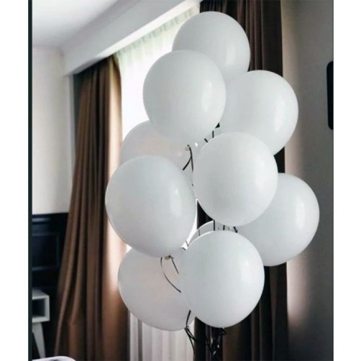 Фонтан шаров "Облако" в Москве