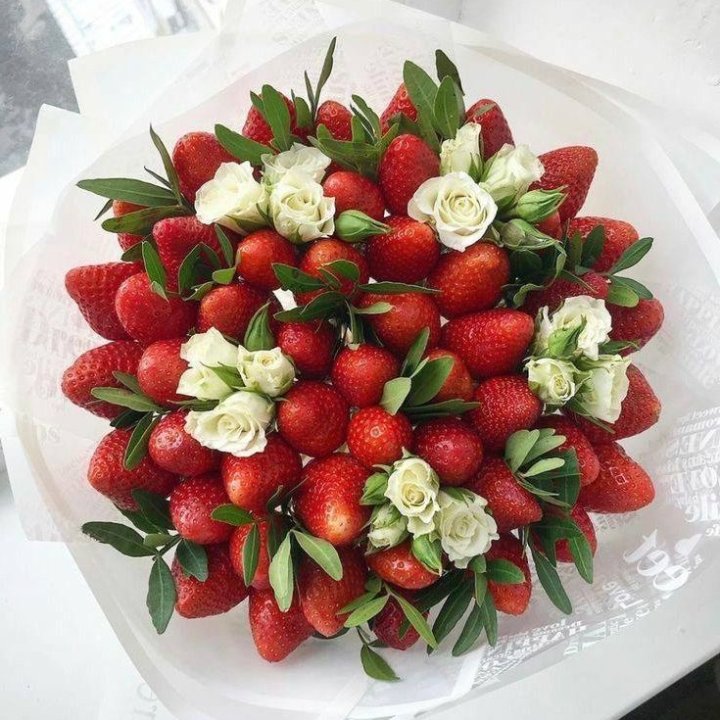 Клубника со сливками №2 в Москве