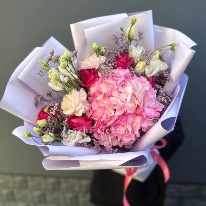 Гортензия "Перпил" в Москве