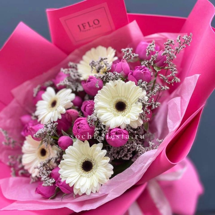 Букет гербер и мисти бабблс  в Москве