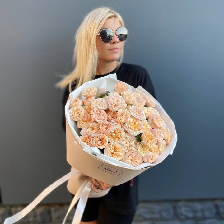 15 пионовидных роз №2 в Москве