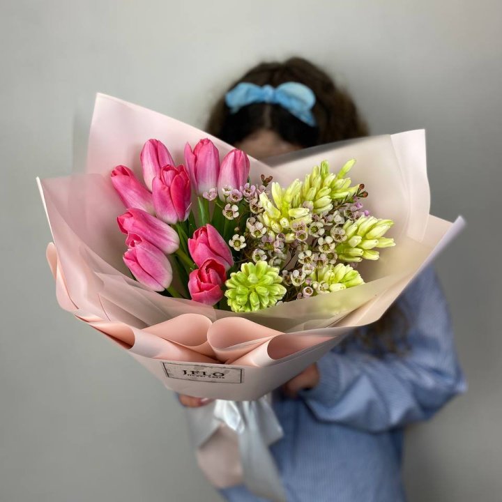  Дуо тюльпаны и гиацинты в Москве