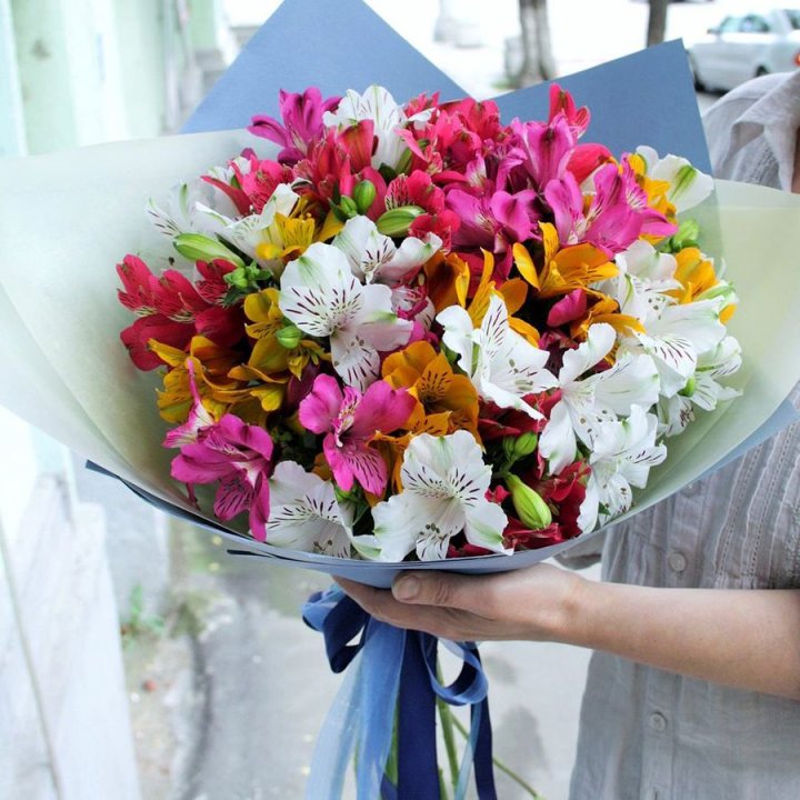 Микс альстромерий в Москве